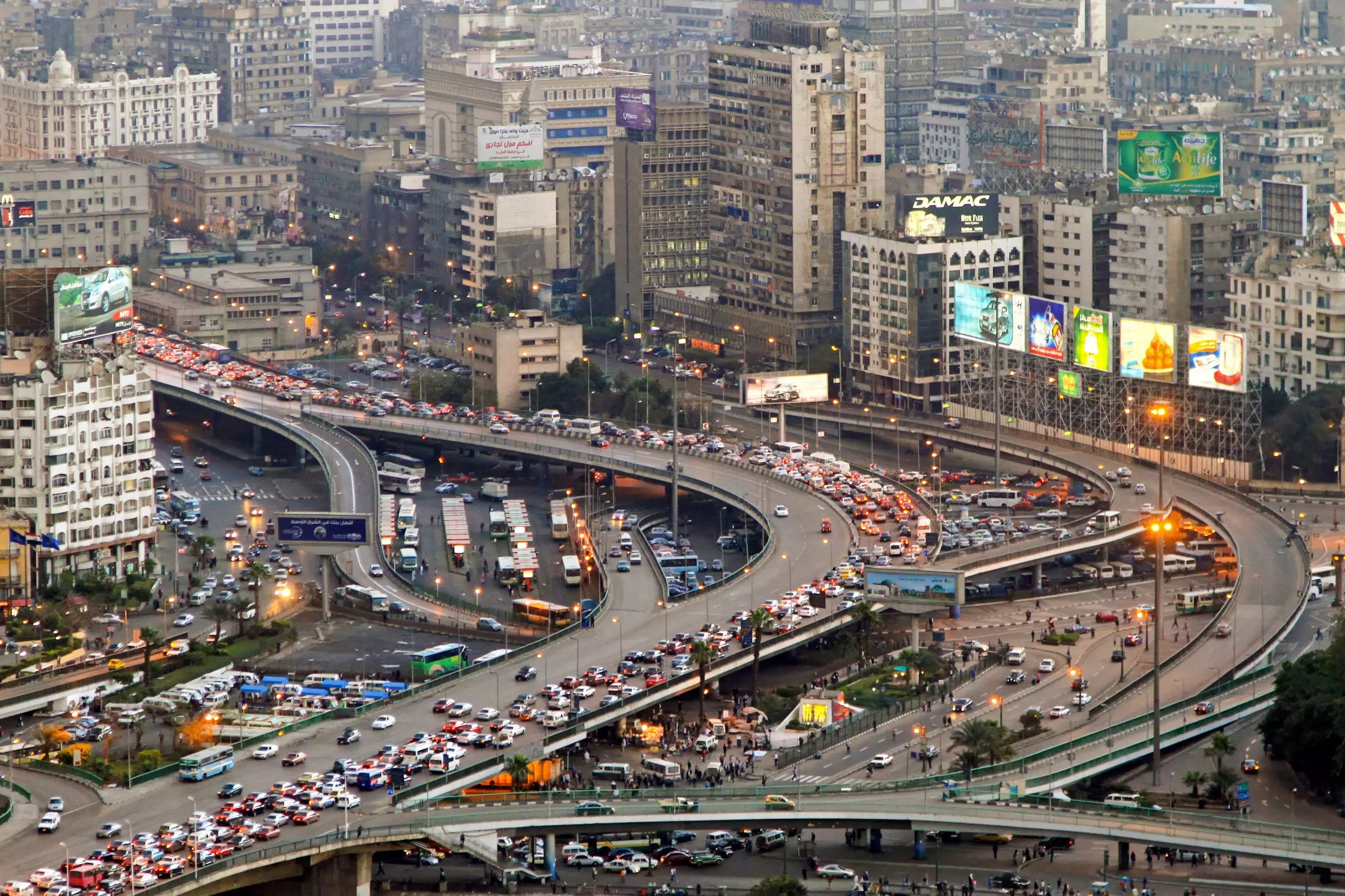 Suez Canal on rails: Chaos in regional and local transport in the Egyptian metropolis of Cairo