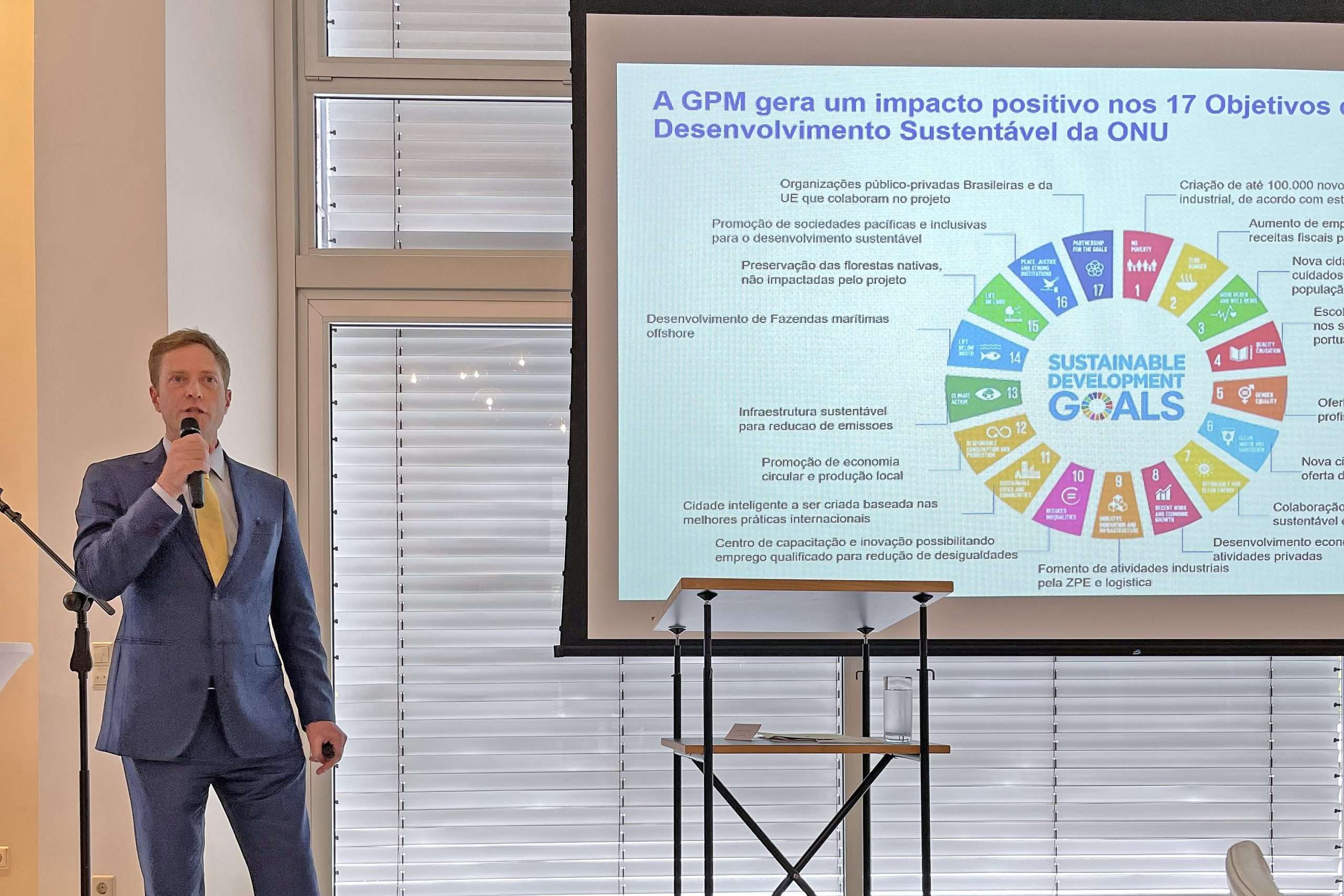 Logistiklösung in Brasilien: Peter Mirow präsentiert das Projekt APT